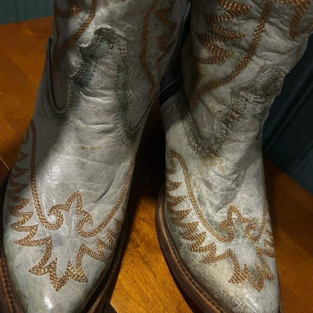 Corral Women's Embroidered Over-the-Knee Boots in Light Gray and Tan